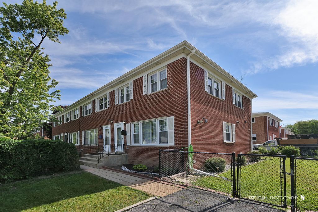 9550 Potter Road , Des Plaines, IL 60016 Main Photo