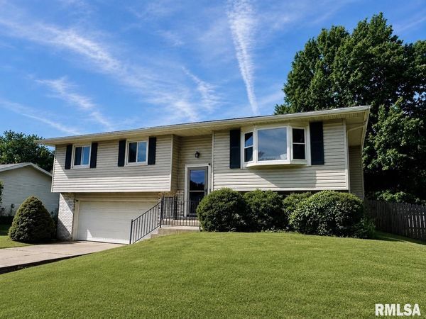 104 CLAYTON Court, East Peoria, IL 61611