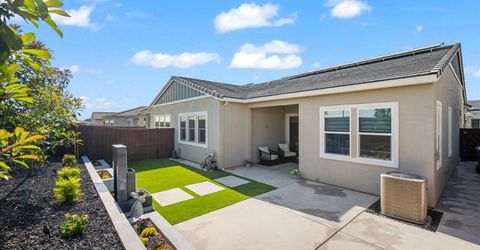 4211 Meadow Crest Dr, Folsom, CA 95630 Photo