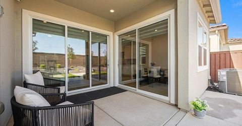 4211 Meadow Crest Dr, Folsom, CA 95630 Photo