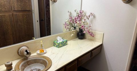 10 Lookout Ct, Sacramento, CA 95831 Photo