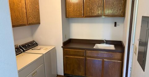 10 Lookout Ct, Sacramento, CA 95831 Photo