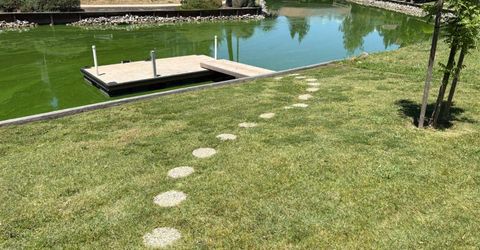 10 Lookout Ct, Sacramento, CA 95831 Photo
