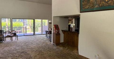 10 Lookout Ct, Sacramento, CA 95831 Photo