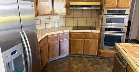 10 Lookout Ct, Sacramento, CA 95831 Photo