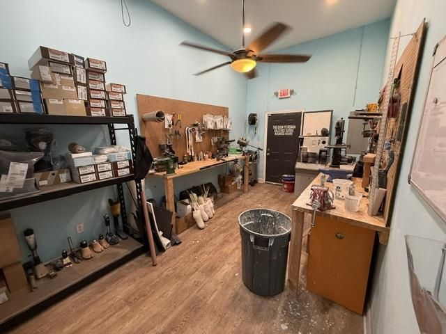 121 Professional Ln.  Photo 6