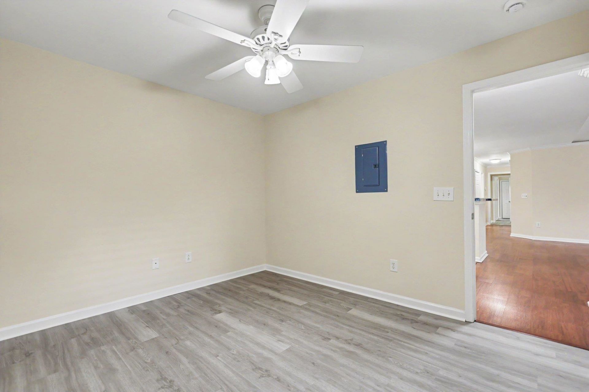 4679 Fringetree Dr. Photo 18