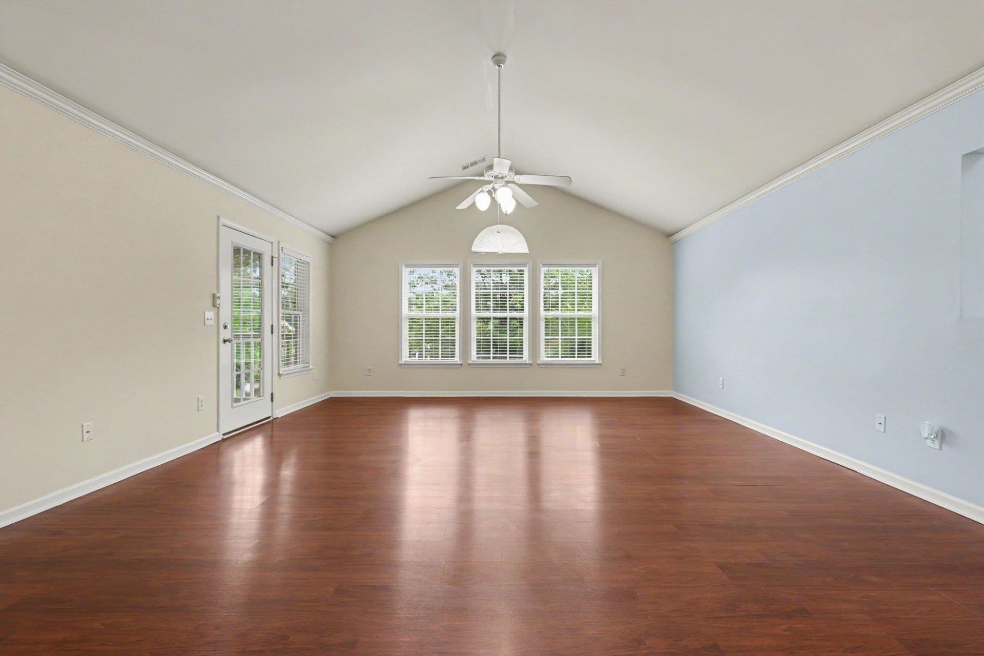 4679 Fringetree Dr. Photo 20