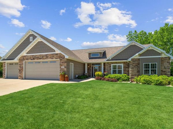 N1457 HERON RIDGE COURT, Greenville, WI 54942