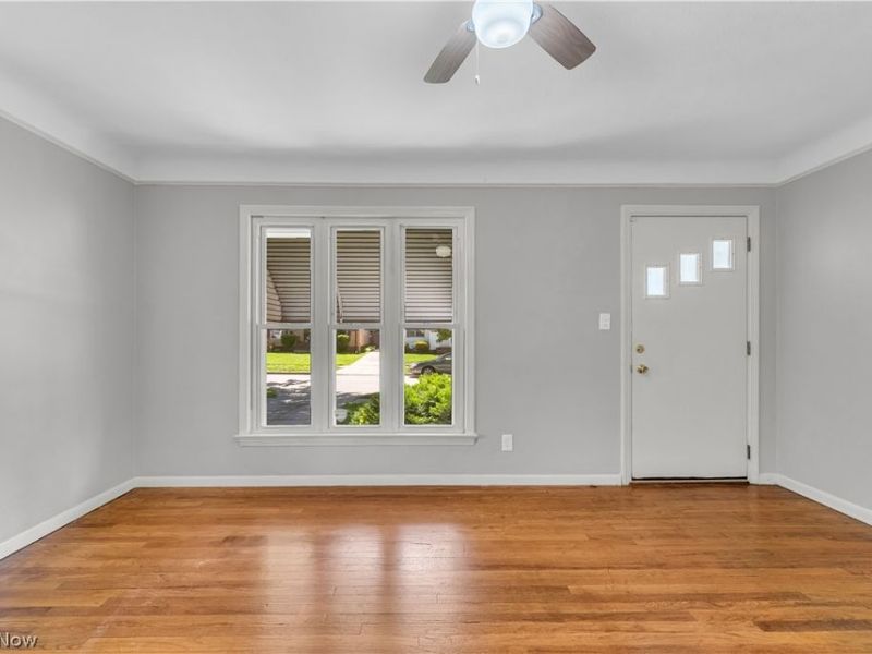 20051 Green Oak Drive , Euclid, OH 44117 Photo 2