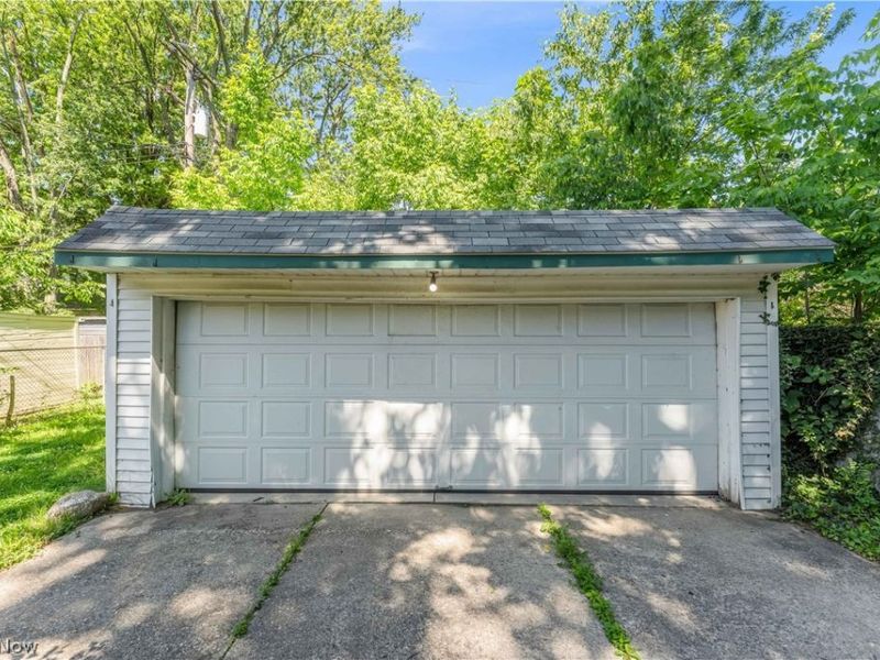 20051 Green Oak Drive , Euclid, OH 44117 Photo 22