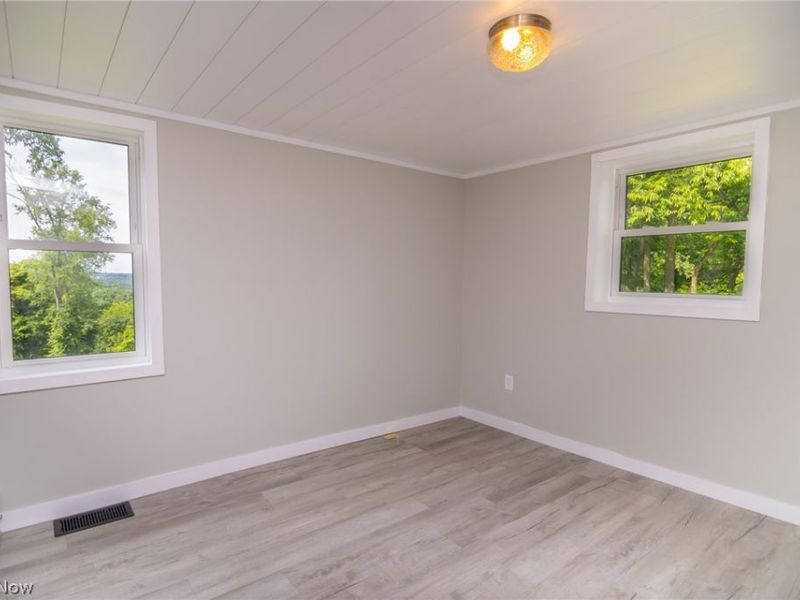 57087 Ferryview Road, Martins Ferry, OH 43935 Photo 20