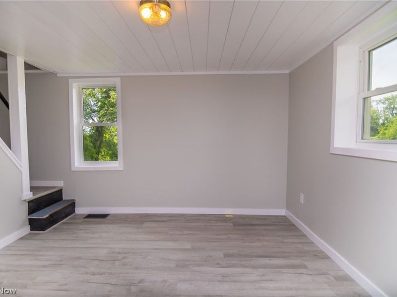 57087 Ferryview Road, Martins Ferry, OH 43935 Photo 32