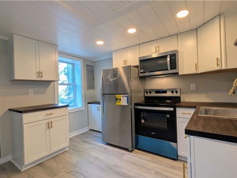 57087 Ferryview Road, Martins Ferry, OH 43935 Photo 5