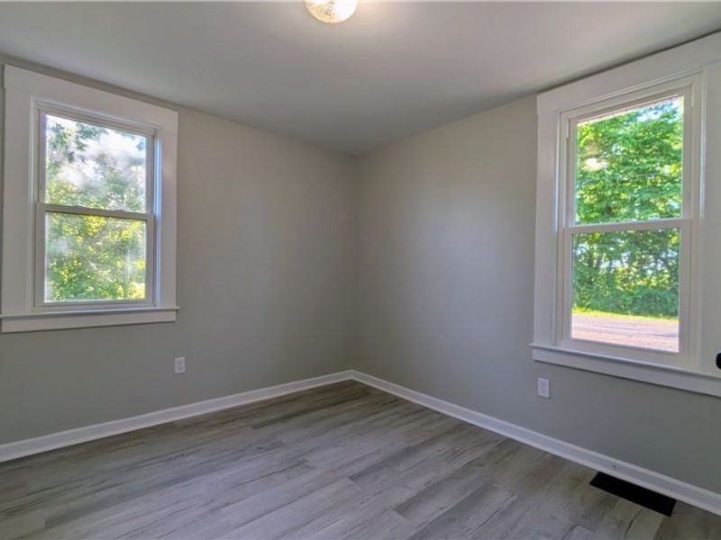 57087 Ferryview Road, Martins Ferry, OH 43935 Photo 8