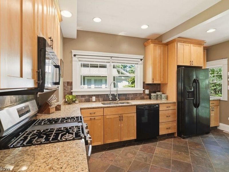 20675 Almar Drive, Shaker Heights, OH 44122 Photo 25