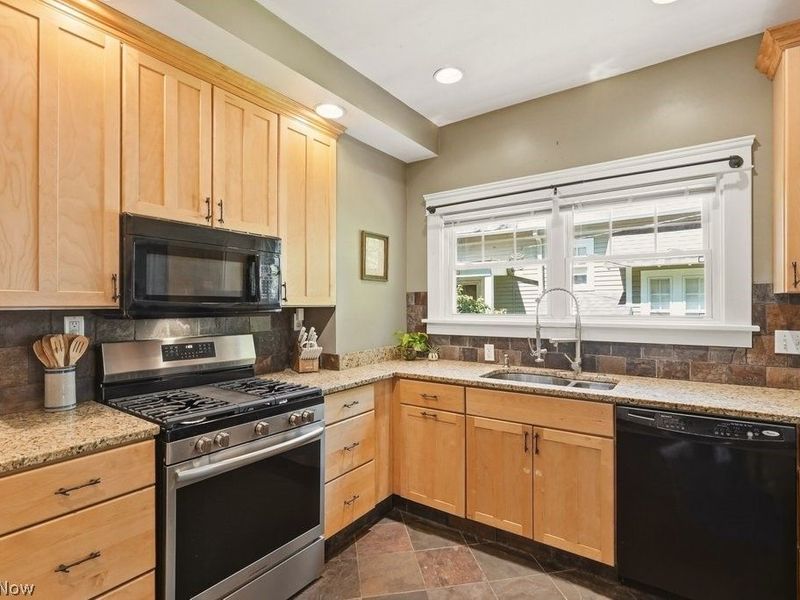 20675 Almar Drive, Shaker Heights, OH 44122 Photo 26