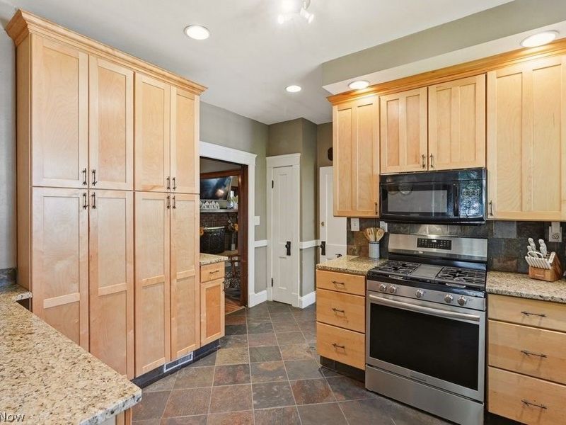 20675 Almar Drive, Shaker Heights, OH 44122 Photo 28