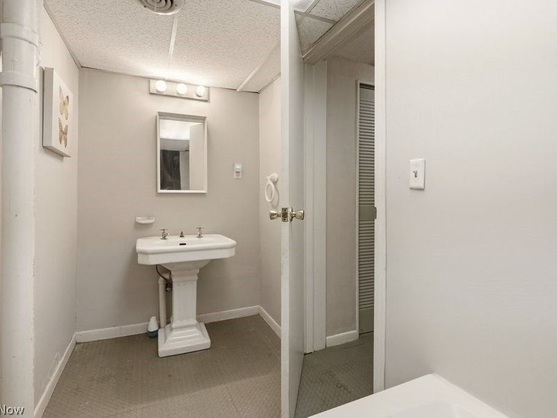 20675 Almar Drive, Shaker Heights, OH 44122 Photo 45