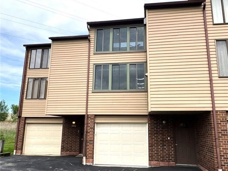 2129 Penguin Avenue , Akron, OH 44319 Photo 3