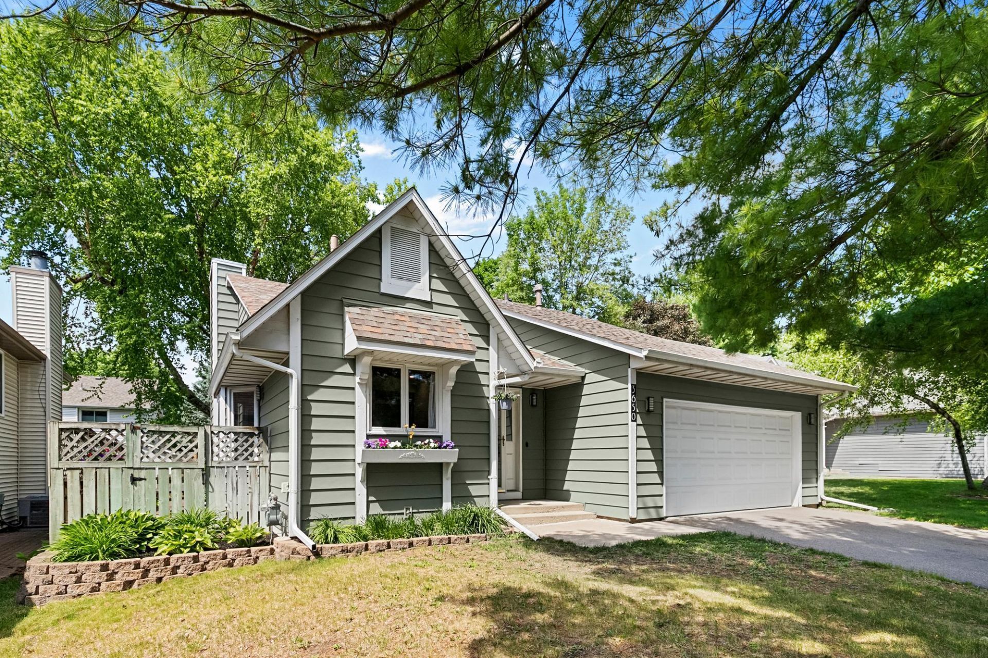 3650 Blue Jay Way , Eagan, MN 55123