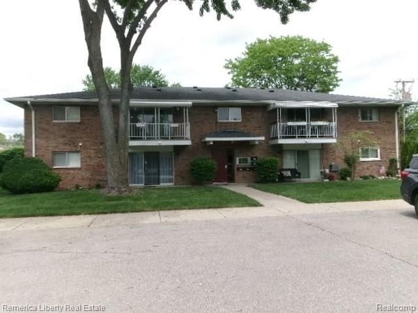 15110 Fairfield Street , Livonia, MI 48154