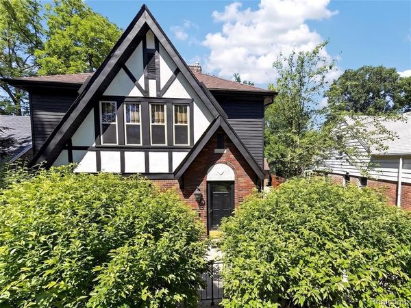 108 Maplefield Road, Pleasant Ridge, MI 48069