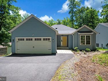 708 EASTOVER PKWY , LOCUST GROVE, VA 22508