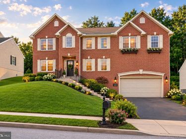 15 SAWGRASS DRIVE, READING, PA 19606