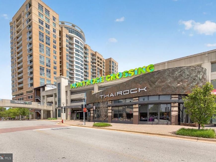 5750 Bou Avenue, Unit 816, North Bethesda, MD 20852 Main Photo