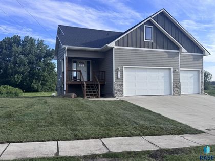 5320 E 28th St Sioux Falls, SD 57110