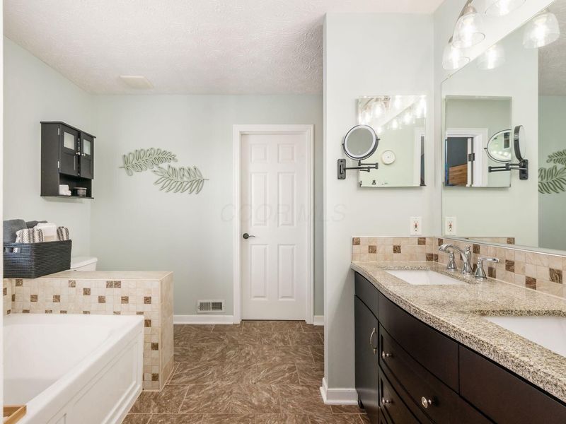 7025 Scioto Chase Boulevard , Powell, OH 43065 Photo 25