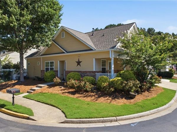 298 Hiawassee Drive , Woodstock, GA 30188