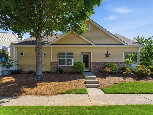 298 Hiawassee Drive , Woodstock, GA 30188