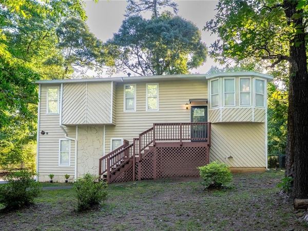 4007 Stacy Lane , Snellville, GA 30039