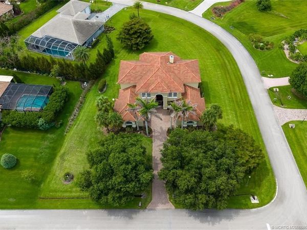 10303 SW Fiddlers Way, Palm City, FL 34990
