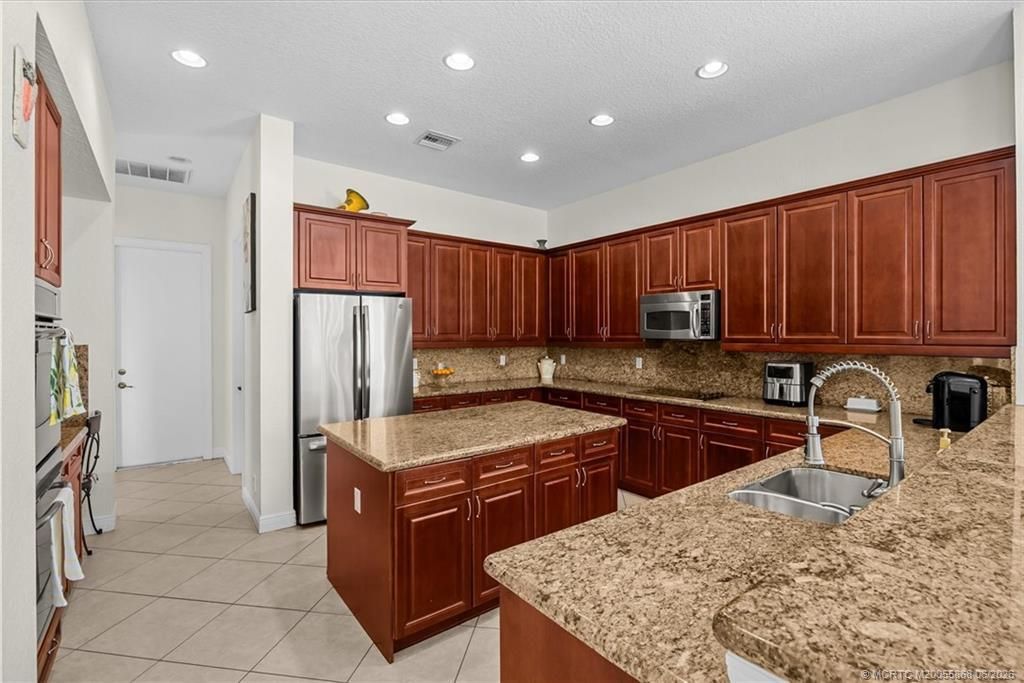 10303 SW Fiddlers Way, Palm City, FL 34990 Photo