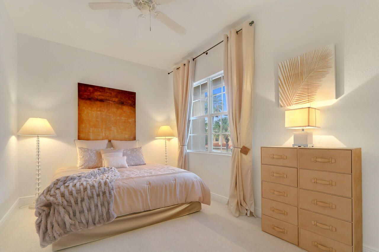 4711 Artesa Way E, Palm Beach Gardens, FL 33418 Photo