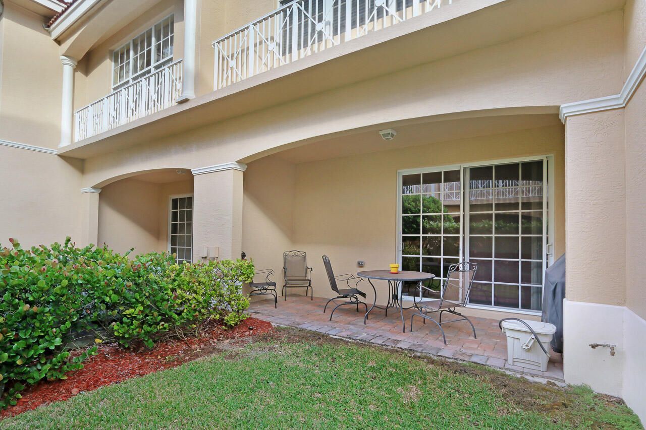 4711 Artesa Way E, Palm Beach Gardens, FL 33418 Photo