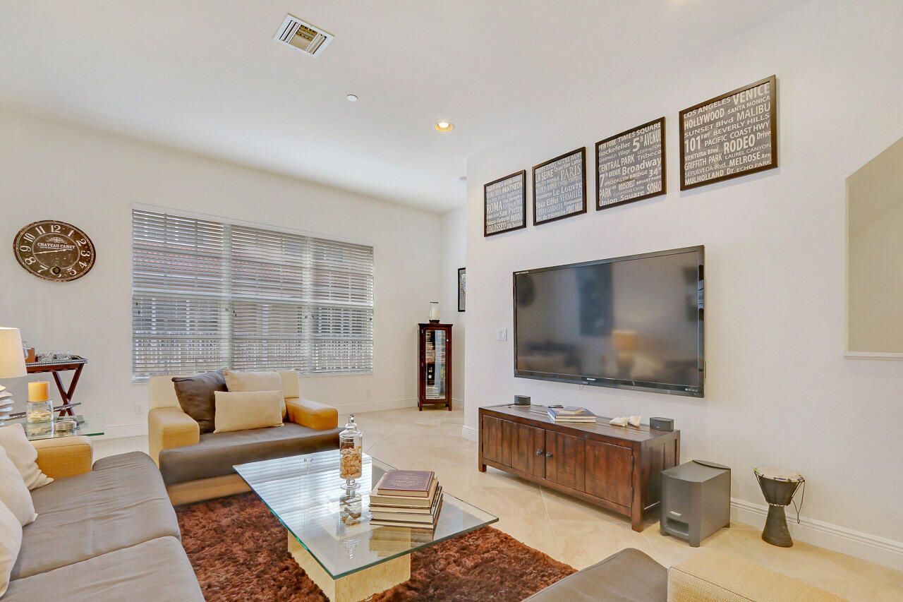 4711 Artesa Way E, Palm Beach Gardens, FL 33418 Photo