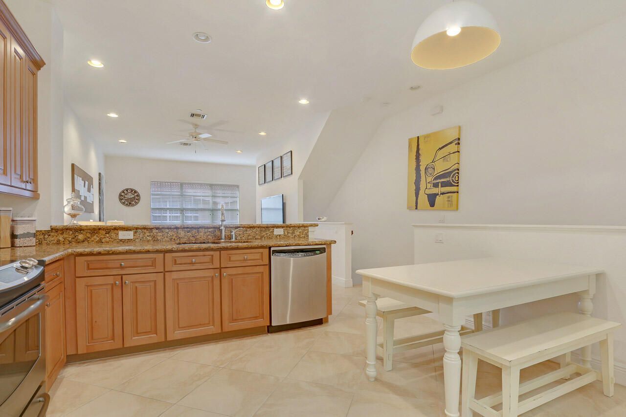4711 Artesa Way E, Palm Beach Gardens, FL 33418 Photo