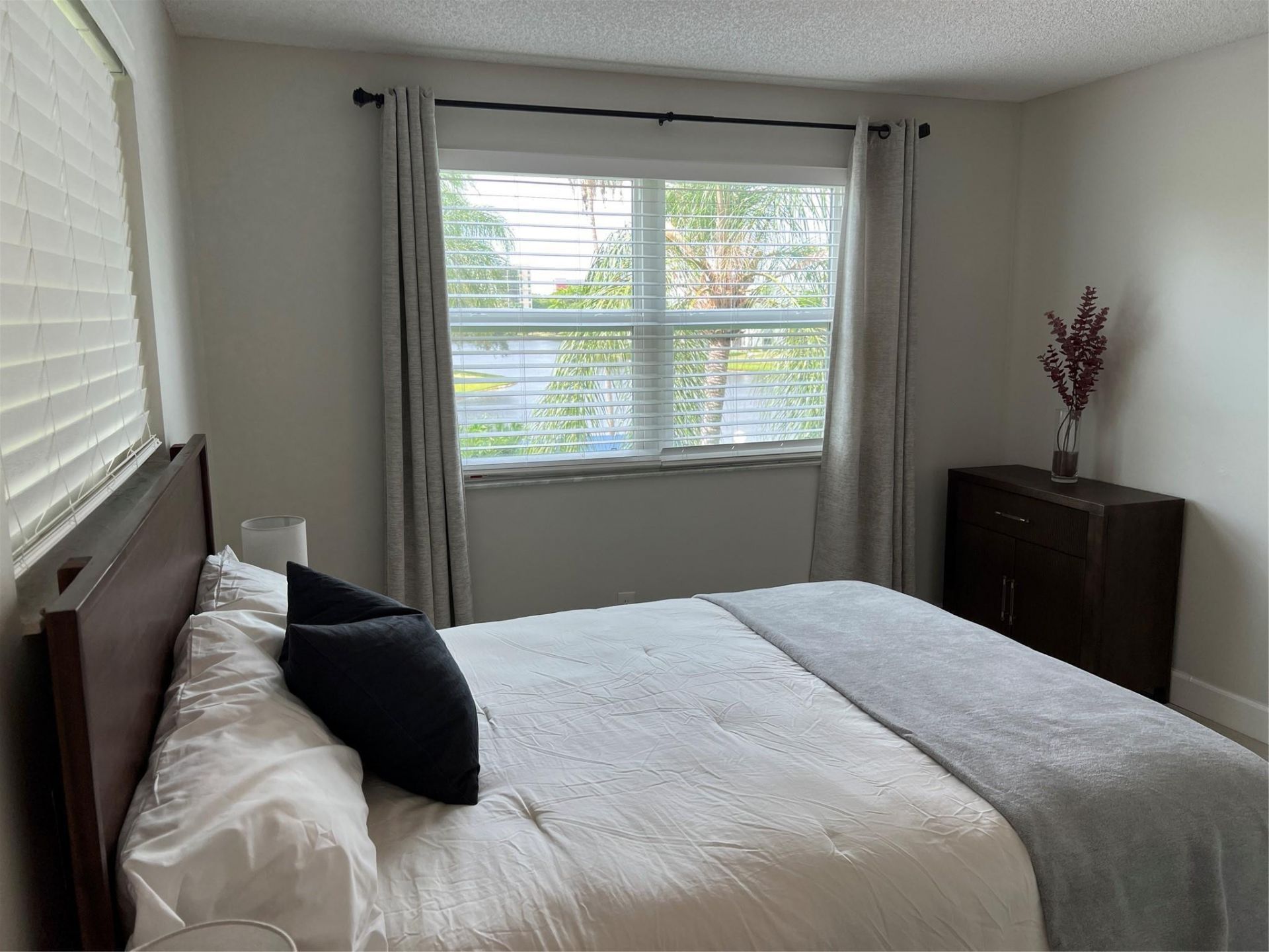 2220 N Cypress Bend Drive, Unit 301, Pompano Beach, FL 33069 Photo
