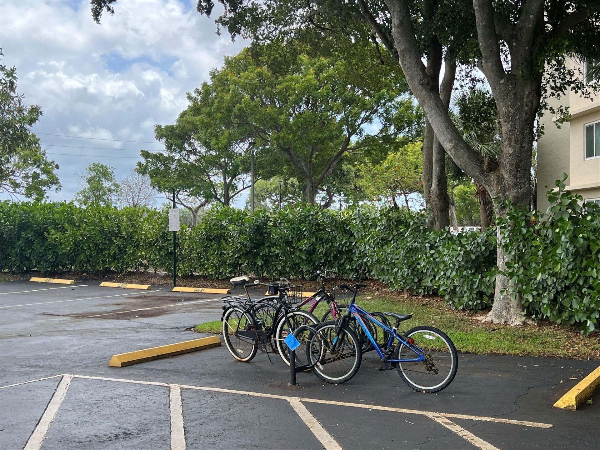 2220 N Cypress Bend Drive, Unit 301, Pompano Beach, FL 33069 Photo