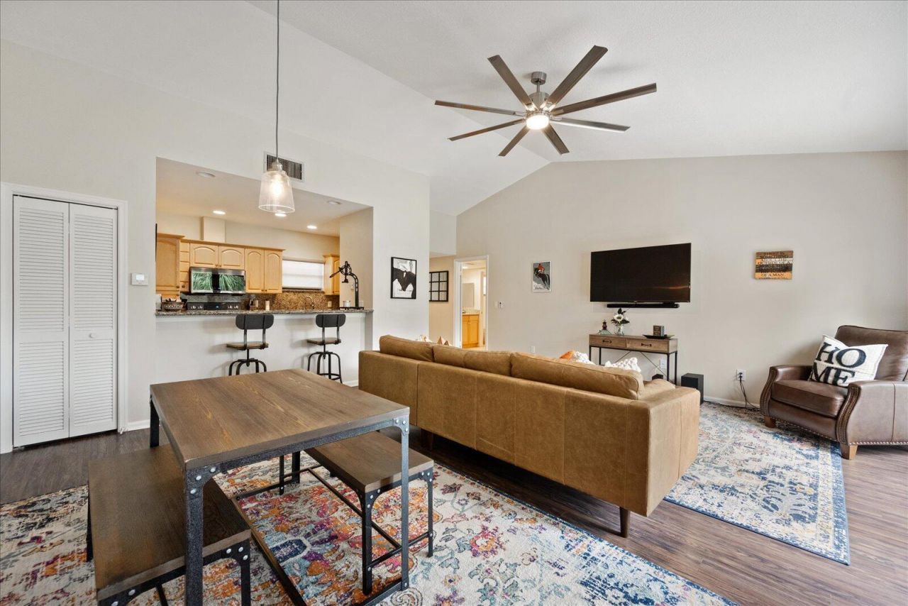 11863 Wimbledon Circle, Unit 538, Wellington, FL 33414 Photo