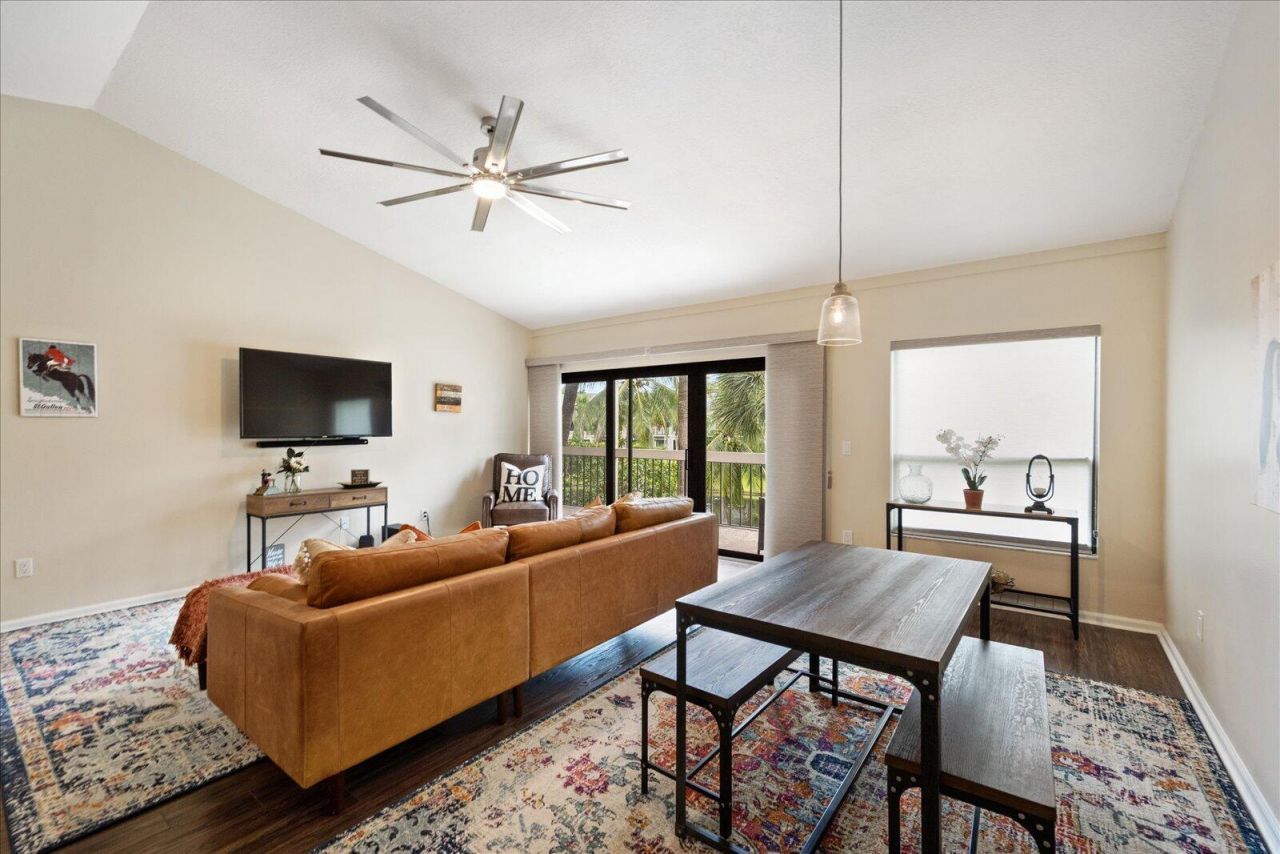 11863 Wimbledon Circle, Unit 538, Wellington, FL 33414 Photo