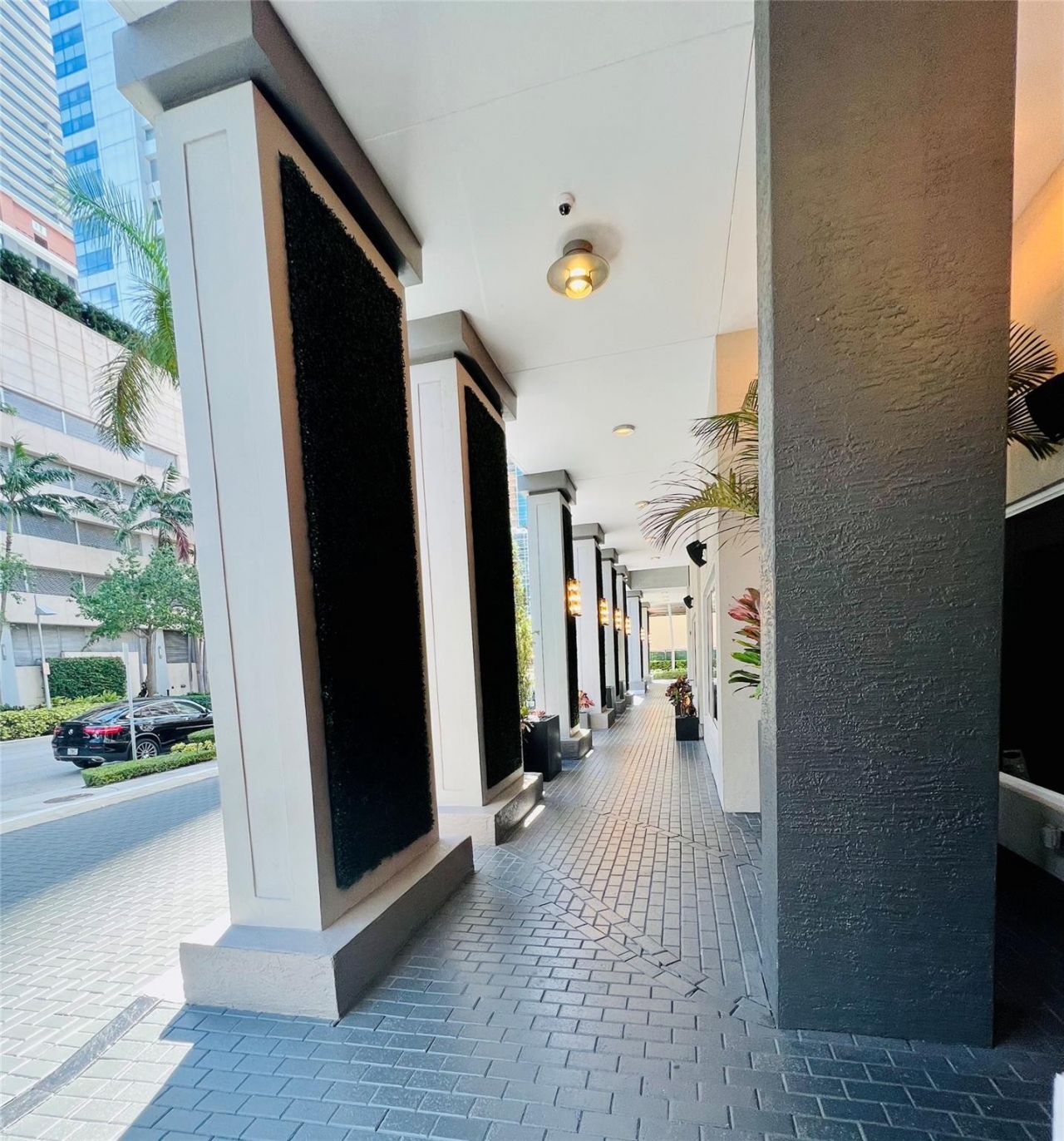 185 SE 14th Terrace Se, Unit 711, Miami, FL 33131 Photo