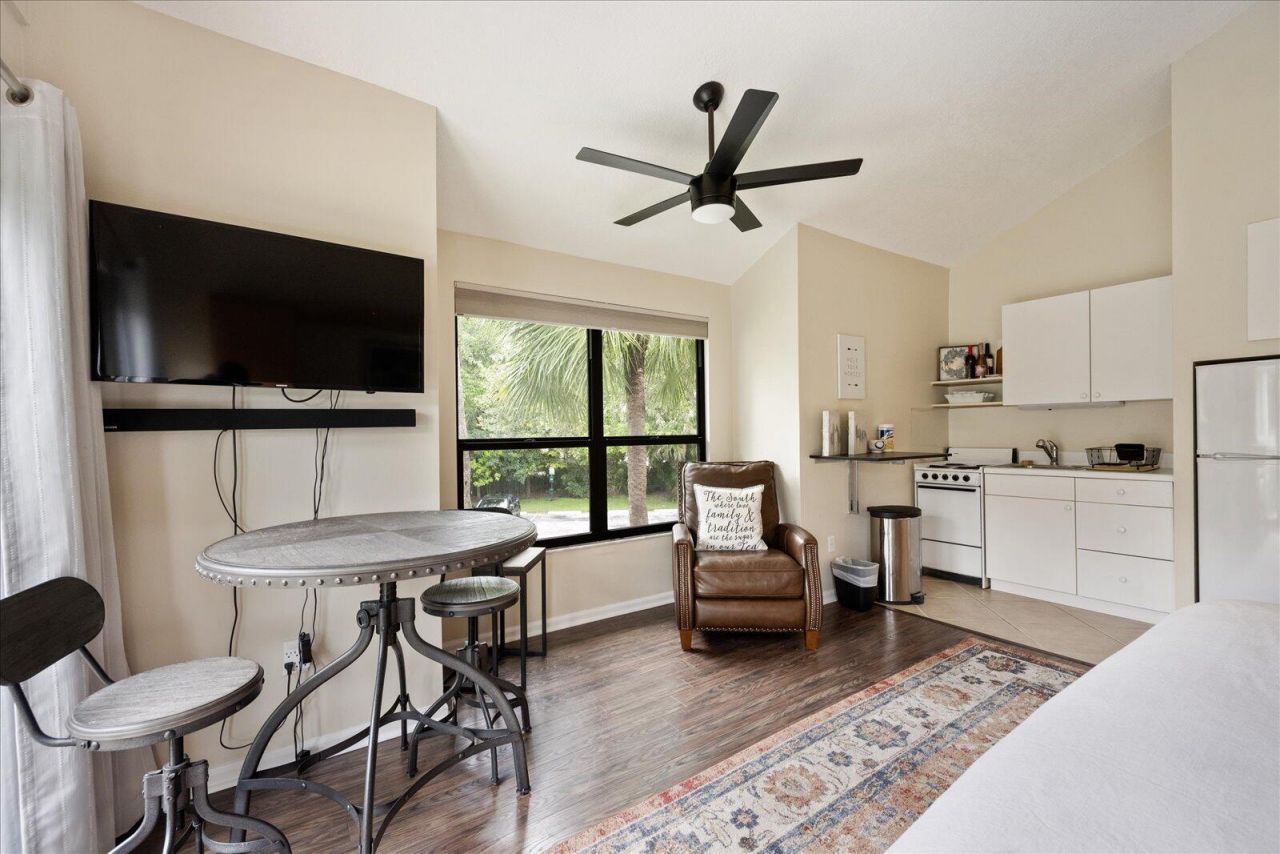 11863 Wimbledon Circle, Unit 539, Wellington, FL 33414 Photo
