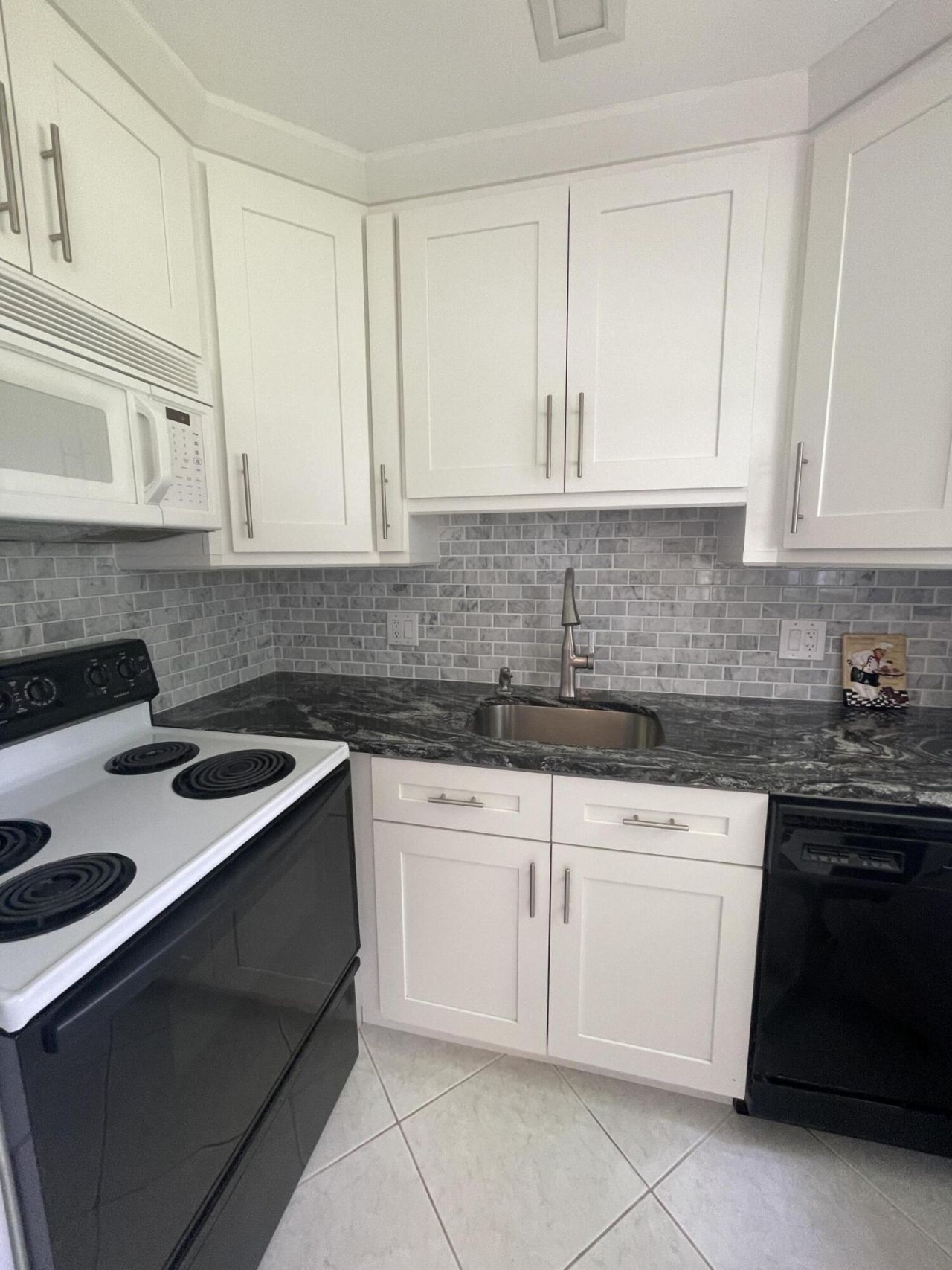 40 Keswick, Unit 40, Deerfield Beach, FL 33442 Photo