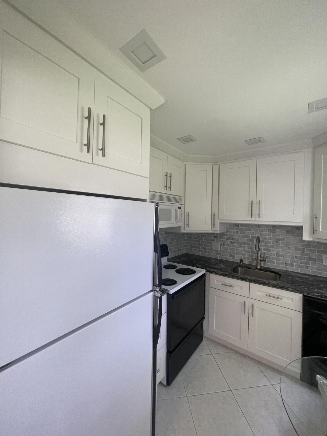 40 Keswick, Unit 40, Deerfield Beach, FL 33442 Photo