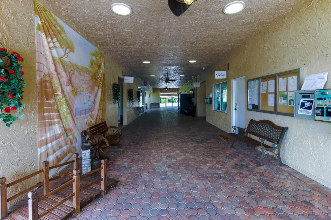 100 Lake Rebecca Drive, West Palm Beach, FL 33411 Photo